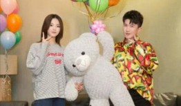 为了吃瓜他进娱乐圈