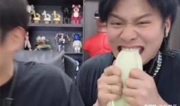 大杨哥爆料小杨哥画画原视频,小杨哥绘画天赋初露锋芒