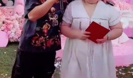 网红爆料白小白大萌视频,白小白大萌视频引发热议，揭秘背后故事